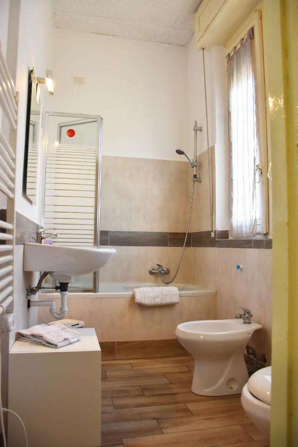 B&B Via Roma Bernate Ticino Exterior photo